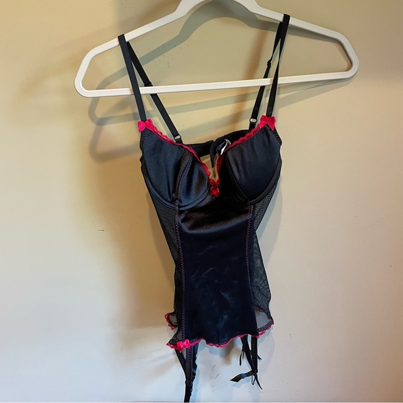 Lingerie Frederick’s of Hollywood Teddy Black Red Medium - Picture 1 of 6